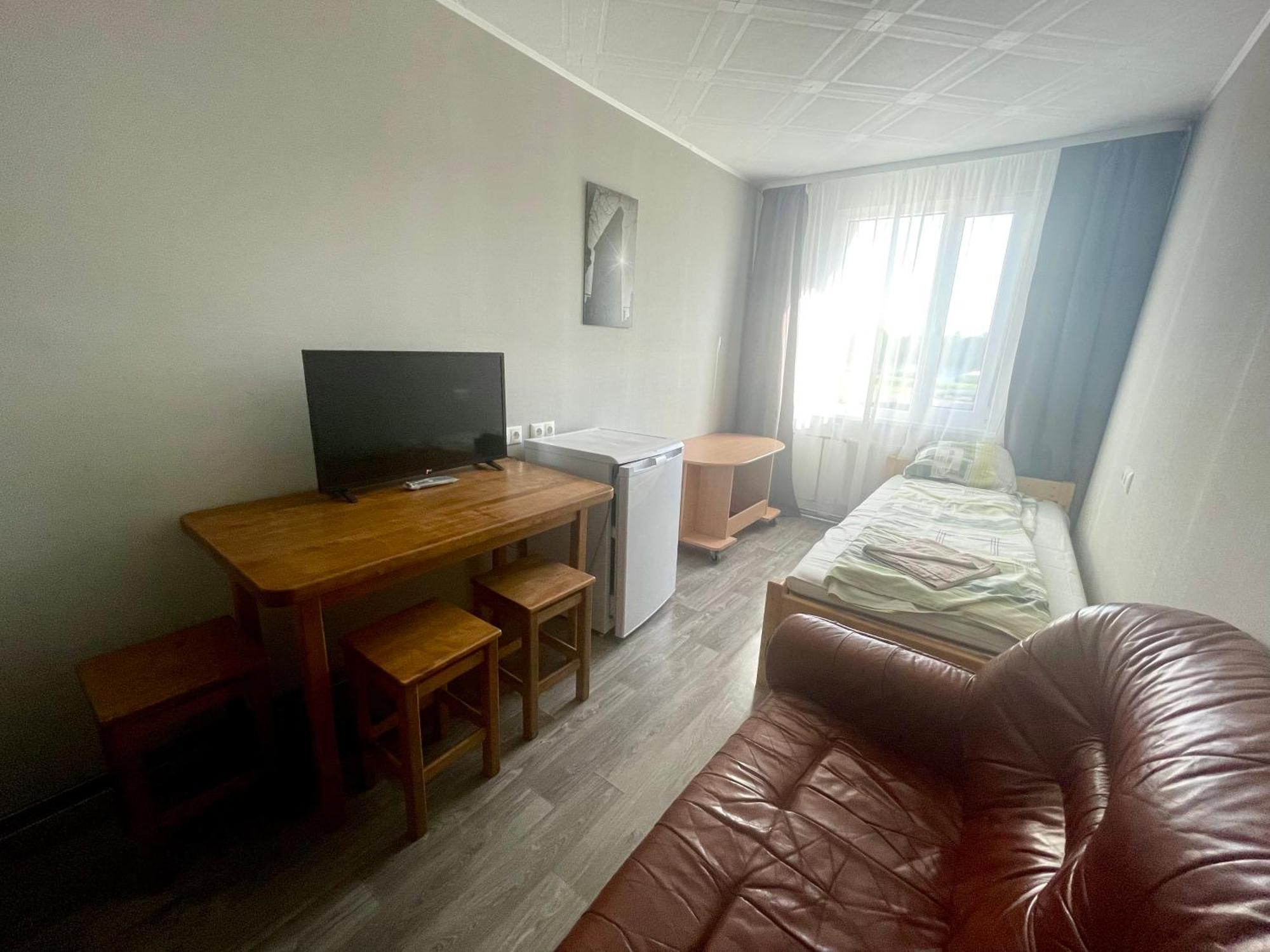 Riverside Motel เยลกาวา ภายนอก รูปภาพ