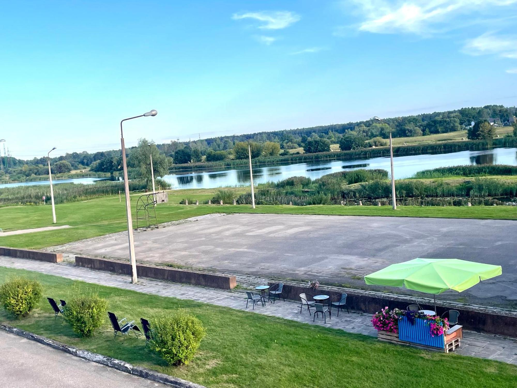 Riverside Motel เยลกาวา ภายนอก รูปภาพ